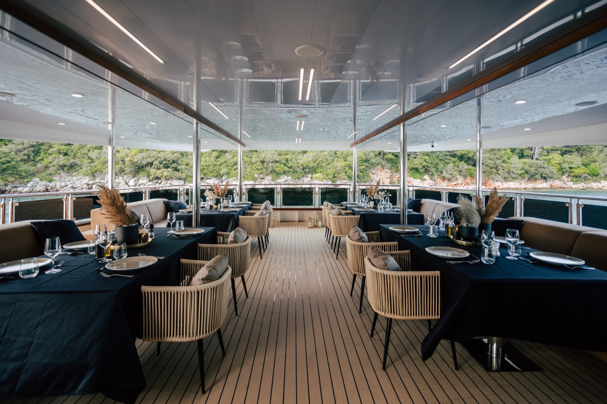 Dining on the Symphony deck